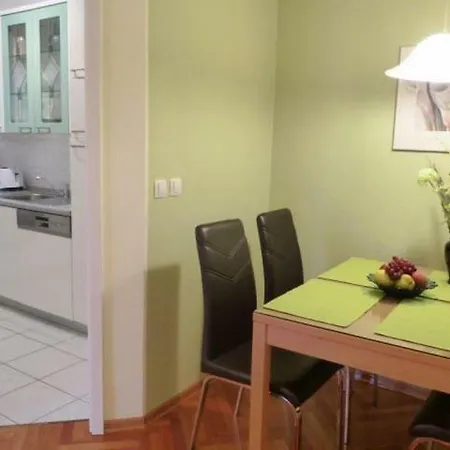Villa Adriana Luxury Seashore Apartments 아파트 *