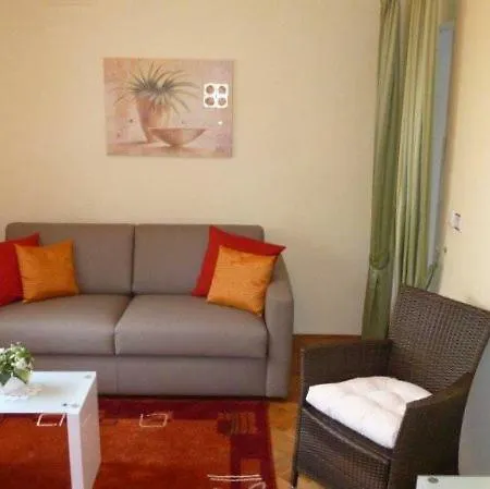 Villa Adriana Luxury Seashore Apartments 아파트 *